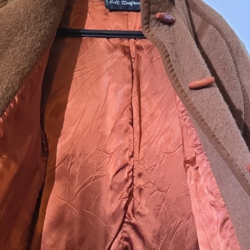 Elegant Tan Wool Trench Coat - Picture 5 of 8